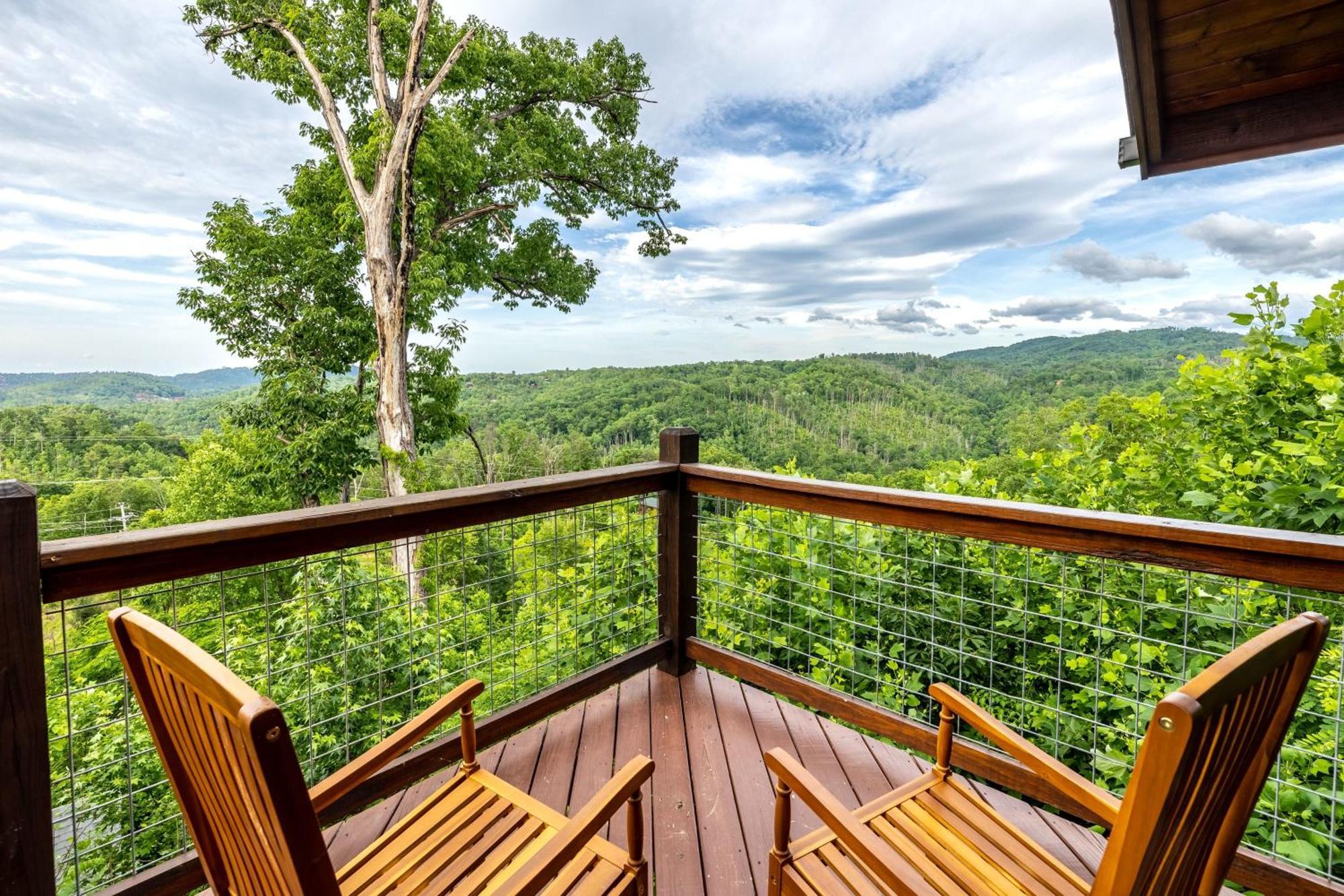 The Solstice - Amenities Galore Mountain Retreat Gatlinburg Esterno foto